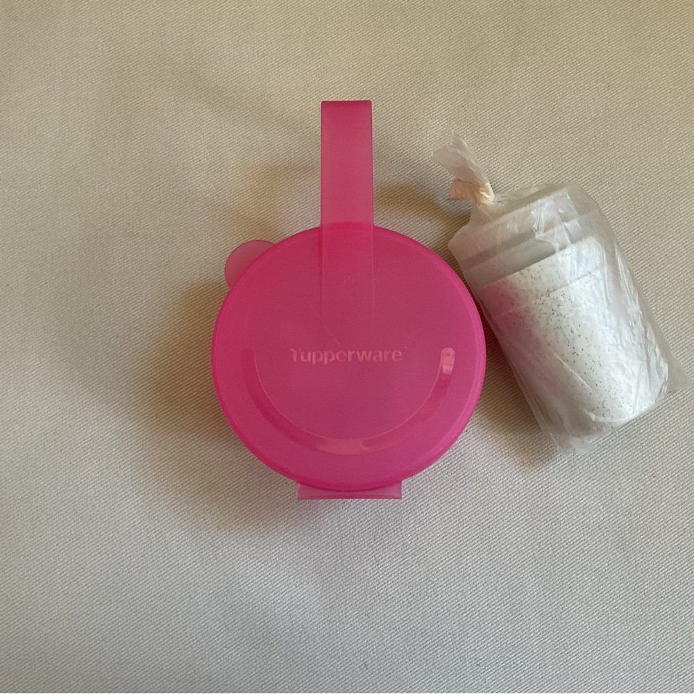 Tupperware Mini Salt & Pepper Set + Hanging Forget Me Not Onion/Tomato Keeper